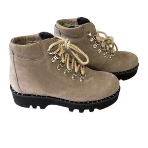Montelliana Bluma Lug-Sole Suede Hiking Boots Beige Women’s Size 6